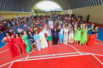 notícia: Mulheres privadas de liberdade participam de desfile de moda na UsiPaz Icuí-Guajará 