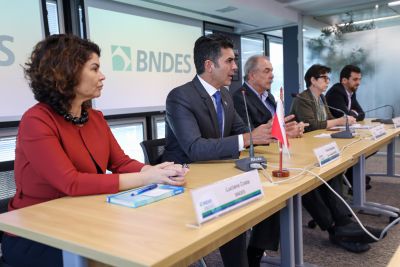 notícia: Pará e BNDES avançam em parceria para investimentos de R$ 5 bilhões no Estado