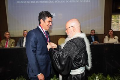 notícia: Governador Helder Barbalho é homenageado na solenidade de 132 anos do MPPA 