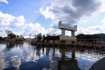 notícia: Ponte, com 280 metros, sobre o rio Alto Acará chega a 60% de obra executada