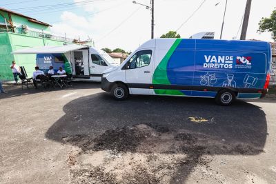 notícia: Estado participa da entrega de vans para atendimentos itinerantes da Defensoria Pública do Estado 