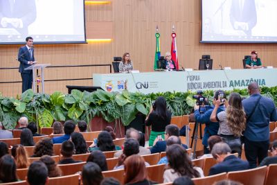 notícia: Governo do Pará e autoridades jurídicas nacionais e internacionais debatem importância da Amazônia para o Clima