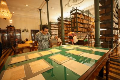 notícia: Exposição de documentos históricos abre programação comemorativa do Arquivo Público