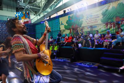notícia: Vozes da Infância levam shows e brincadeiras à Feira Pan-Amazônica do Livro e das Multivozes