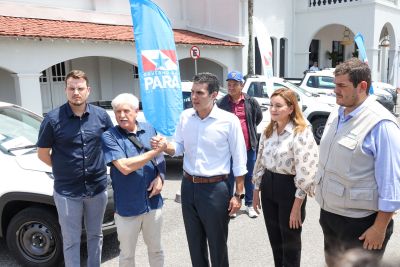 galeria: Governo do estado entrega  veículos do Pará rural para prefeituras do estado