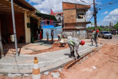 notícia: Secretaria de Obras Públicas avança com pavimentação asfáltica no Curió-Utinga