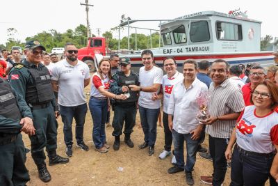 notícia: Estado autoriza construção da Base Integrada de Óbidos e entrega nova lancha para segurança pública de Oriximiná