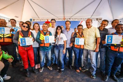 notícia: Governo do Estado certifica 201 mototaxistas de Marabá