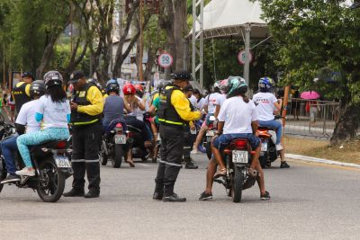 notícia: Detran alerta para os riscos de excesso de passageiros em motocicletas