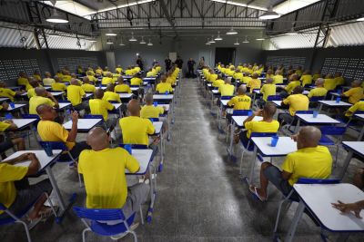 notícia: Mais de 5 mil internos do sistema penal paraense participam do Encceja 2023