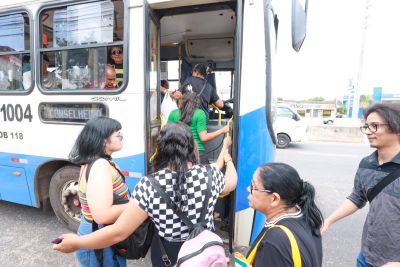 notícia: Estado garante gratuidade em ônibus para estudantes que fazem o ENEM