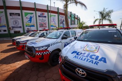notícia: Em Itaituba, Estado entrega 58 viaturas novas para atuação da Polícia Militar na região