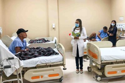 notícia: "Circulando Histórias" transforma experiência de internação de pacientes no Hospital Galileu