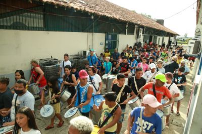 notícia: Crias do Curro Velho ganham às ruas neste domingo (5) em ensaio geral antes do desfile