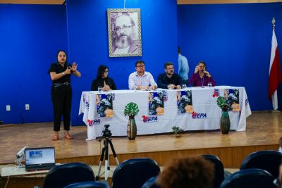 notícia: Professora Zélia Amador abre Semana do Centro de Ciências Sociais da Uepa