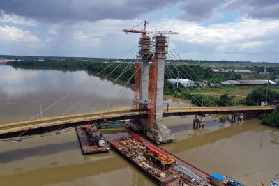 notícia: Ponte do Outeiro está com todos os cabos estais instalados e obra está na etapa final