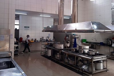 notícia: Hospital Regional de Marabá inaugura novas instalações da cozinha e refeitório