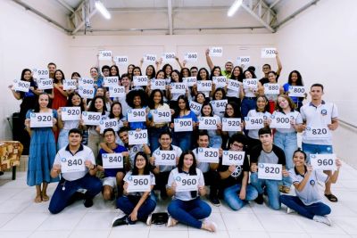 notícia: Mais de 60 alunos se destacam com notas acima de 800 no Enem em escola de Marabá 