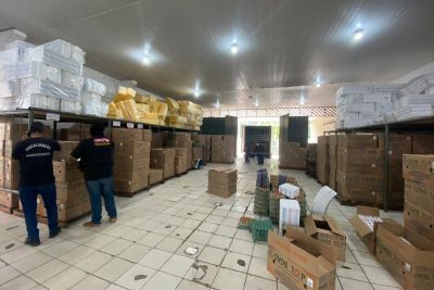 notícia: Fiscais agropecuários da Adepará flagram linha de produção de ovos clandestinos em Belém 