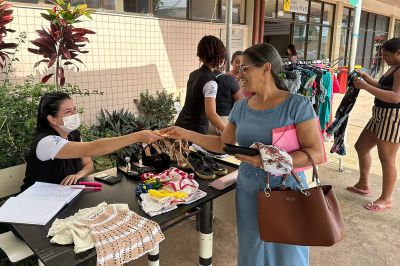 notícia: Hospital Geral de Tailândia promove bazar em benefício de mulheres grávidas