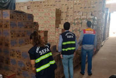 notícia: Equipes da Sefa apreendem em Santarém milhares de garrafas de bebida