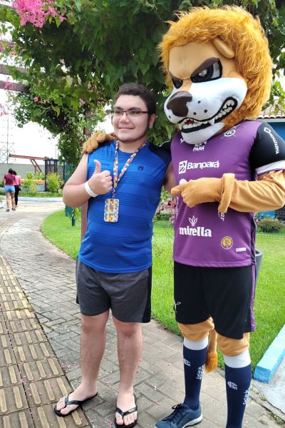 notícia: Mascote do Clube do Remo visita usuários do Centro de Inclusão e Reabilitação