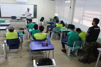 notícia: Alunos de escolas de Belém mostram consciência ambiental em curso realizado pela Semas