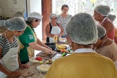 notícia: Emater promove curso de alimentação saudável para artesãs em Salvaterra