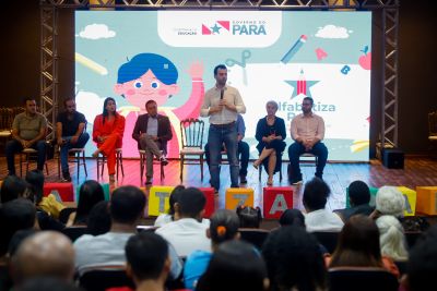 notícia: Em Marabá, Governo apresenta Programa Alfabetiza Pará a gestores da região Sudeste