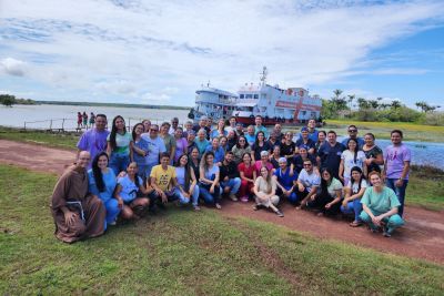 notícia: Barco Hospital Papa Francisco realiza mais de 3,8 mil atendimentos em Monte Alegre