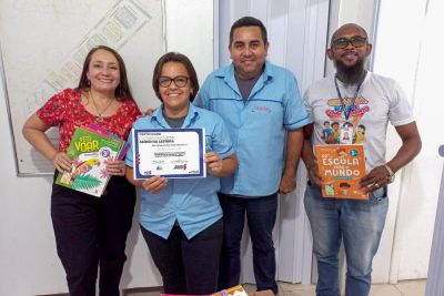 notícia: Portal do Conhecimento doa livros para Biblioteca Municipal de Aurora do Pará