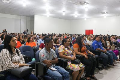 notícia: Semas promove palestra para capacitar servidores em política de prevenção e enfrentamento ao assédio