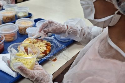 notícia: No HRBA, pacientes e acompanhantes celebram Dia Mundial da Pizza