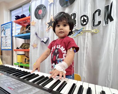 notícia: Pacientes do Oncológico Infantil celebram Dia Mundial do Rock com projeto musical