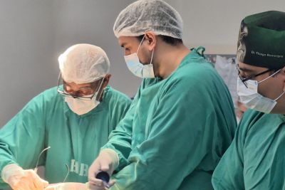 notícia: Regional de Santarém começa a realizar cirurgias urológicas minimamente invasivas   