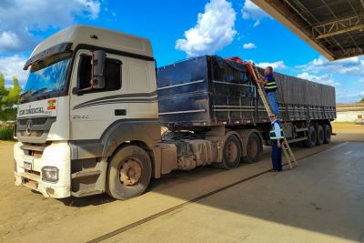 notícia: Sefa apreende 30 toneladas de gergelim em São João do Araguaia