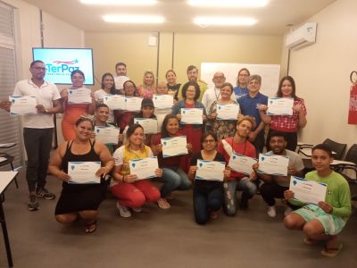 notícia: UsiPaz Antônia Corrêa promove curso voltado para receitas de mandioca