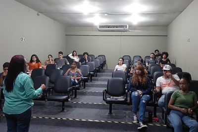 notícia: Fundação Cultural do Pará realiza o projeto “Biblioteca no Enem", em Belém