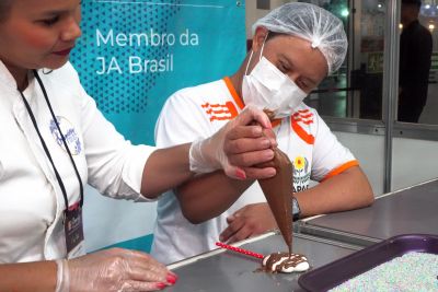 notícia: Alunos da Apae Belém aprendem e se divertem no Chocolat Amazônia e Flor Pará 2023