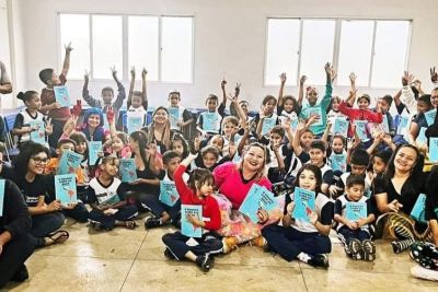 notícia: Projeto promove hábito de leitura entre estudantes de escola estadual, em Tucuruí