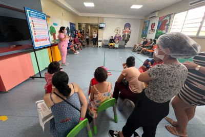 notícia: Roda de conversa no Hospital Octávio Lobo acende alerta para o câncer infantil