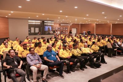 notícia: Detran finaliza Semana Nacional de Trânsito com seminário para agentes de fiscalização