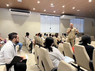 notícia: Hospital Ophir Loyola debate técnicas de prevenção ao suicídio