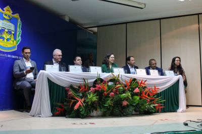 notícia: Debates sobre estudos na Amazônia marcam fórum científico em Santarém