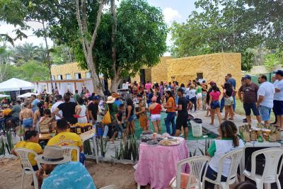 notícia: Emater estimula cadeia produtiva do açaí com realização de festival em Parauapebas