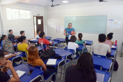 notícia: Seduc inicia aulas no cursinho preparatório Enem Pará 2023