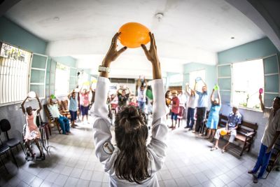 notícia: Saúde pública tem centros de referência em Fisioterapia e Terapia Ocupacional