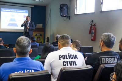 notícia: Agentes de segurança participam de workshop sobre bancos de dados forenses