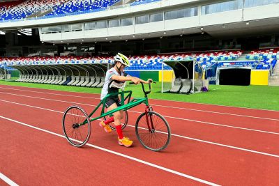 notícia: Paratleta treina na pista de atletismo do Novo Mangueirão para evento nacional  