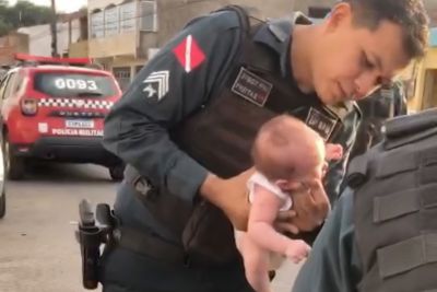 notícia: Policiais do 24º Batalhão da PM salvam a vida de bebê de 2 meses que engasgou